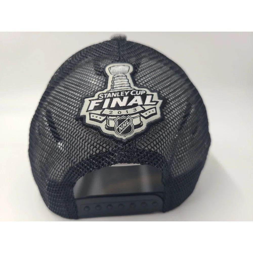 Chicago Blackhawks 2013 Stanley Cup Champions Mesh Snapback (Fits Small) Hat Cap